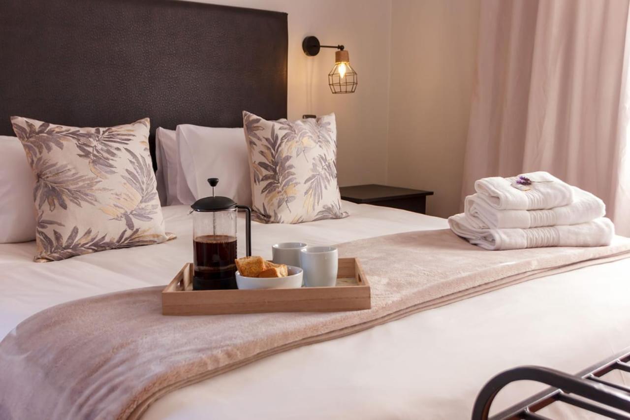 Cradock Guest House & Self Catering Екстер'єр фото