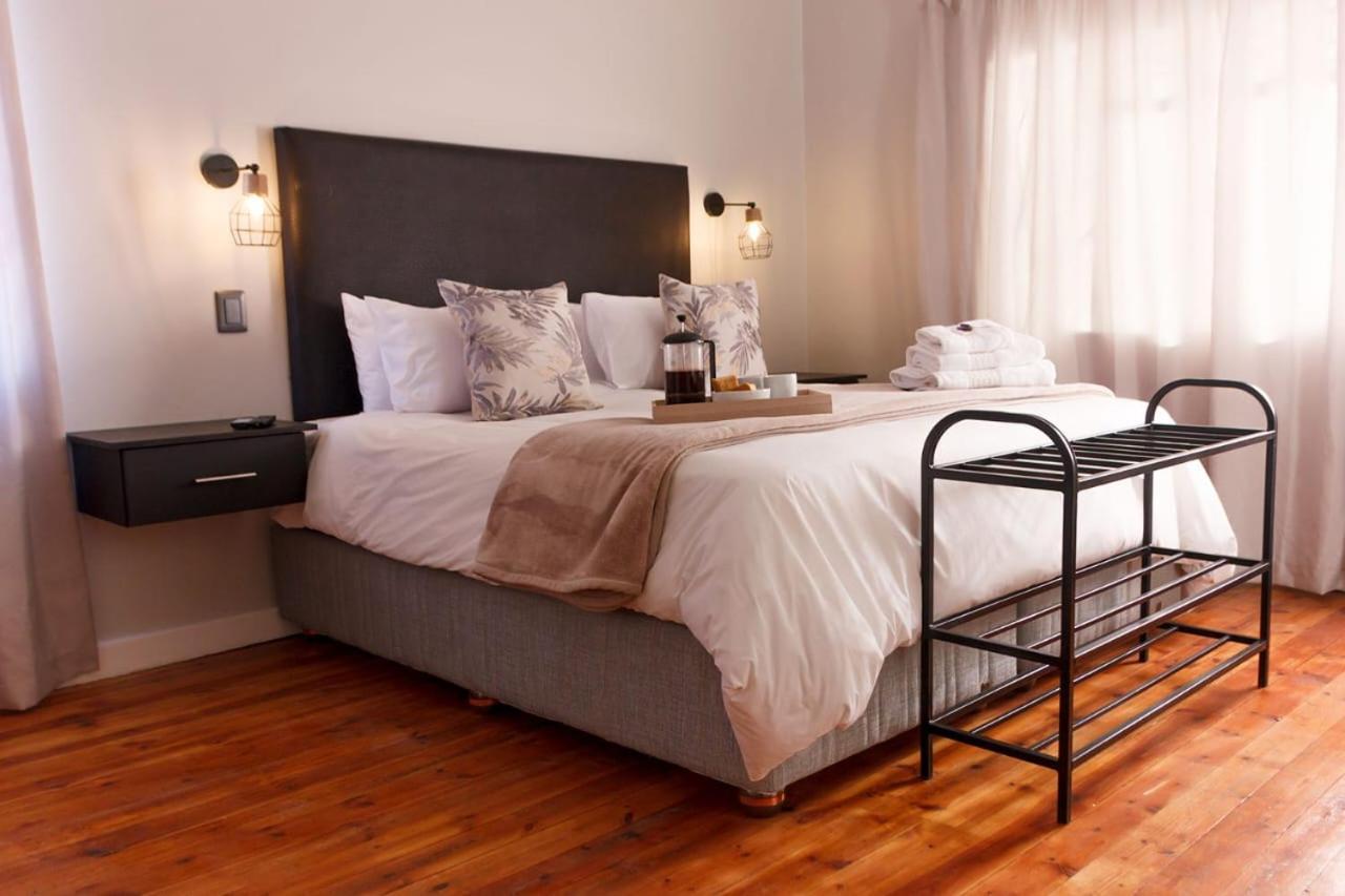 Cradock Guest House & Self Catering Екстер'єр фото
